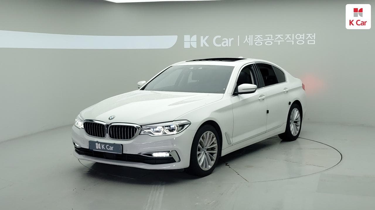 BMW 5-Series (G30), 2019