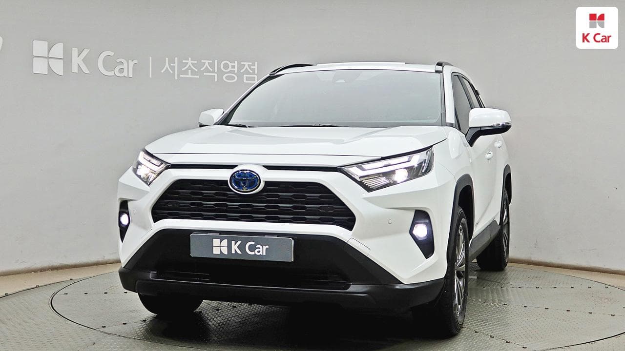 Toyota RAV4, 2024